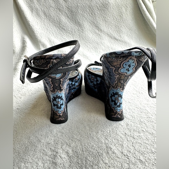 PRADA Vernice Platform open toe embroidered tapestry wedges‎ 37.5 sandals - Picture 6 of 12